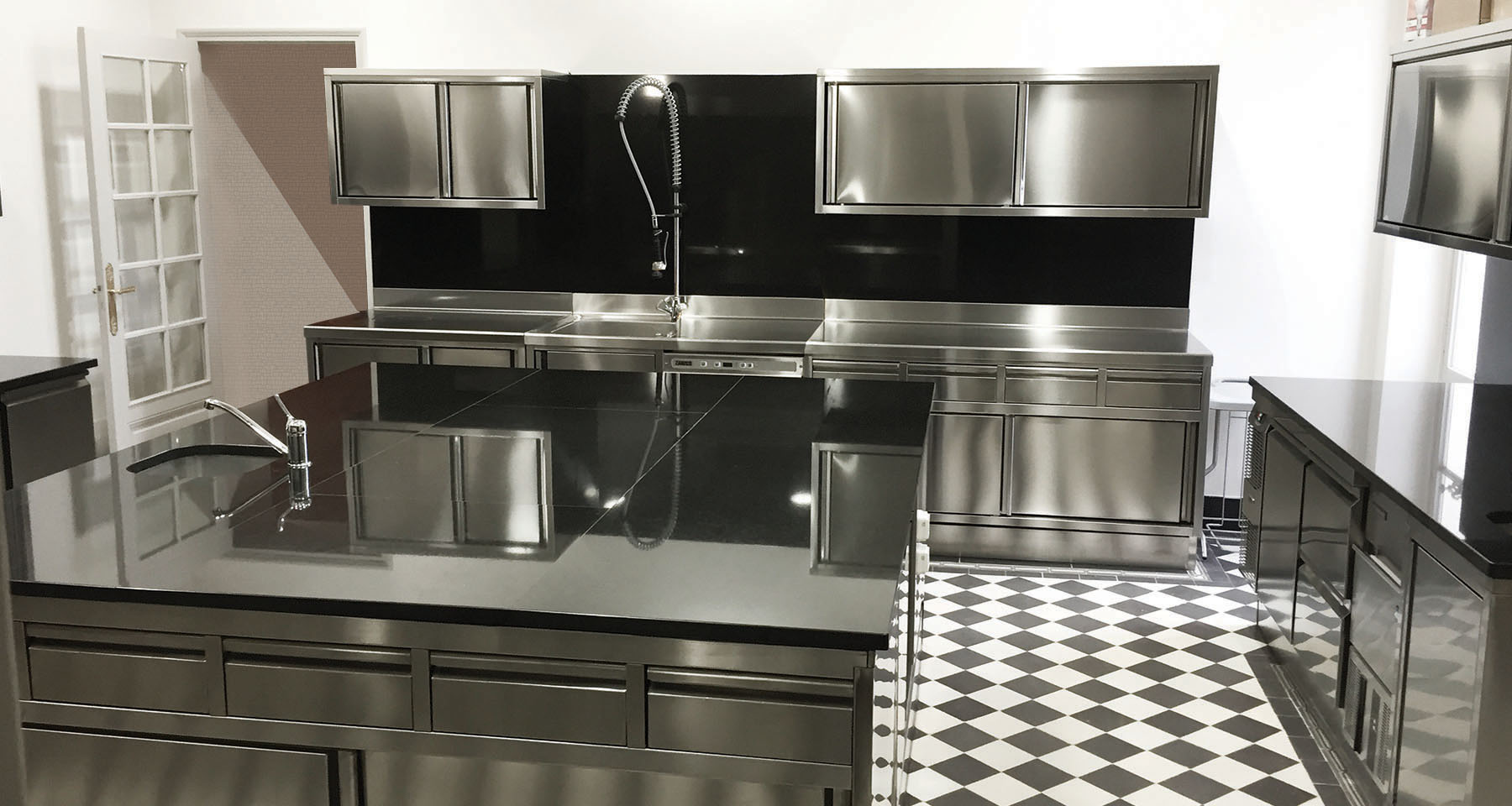 Cuisine professionnelle inox : en inox 304 ou inox 441, au choix